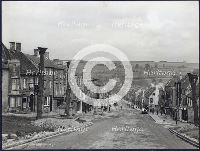 High Street, Burford, West Oxfordshire, Oxfordshire, 1925-1935. Creator: Unknown.
