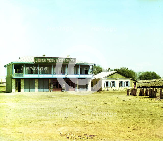 Mugan; inn in Petropavlovskoe, between 1905 and 1915. Creator: Sergey Mikhaylovich Prokudin-Gorsky.