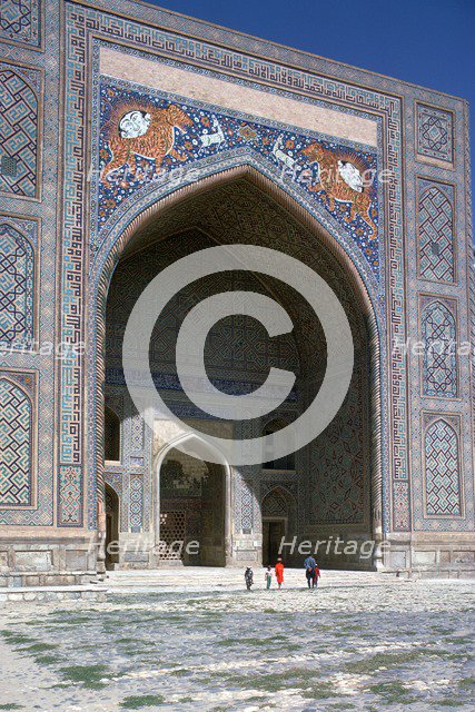 Facade of Shir-Dar Madrasa, 17th century. Artist: Unknown