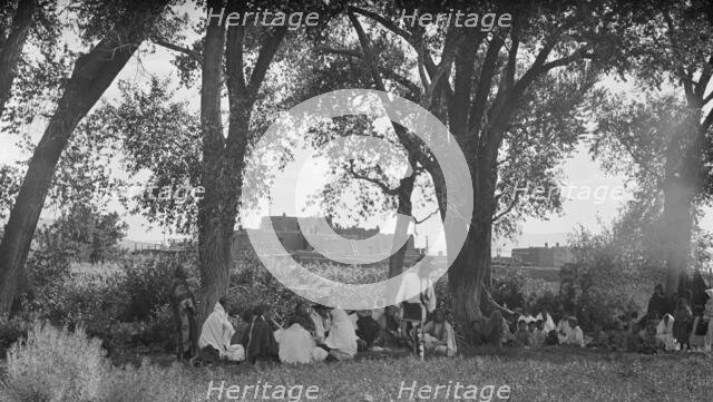 [Taos Pueblo, New Mexico], between 1899 and 1928. Creator: Arnold Genthe.