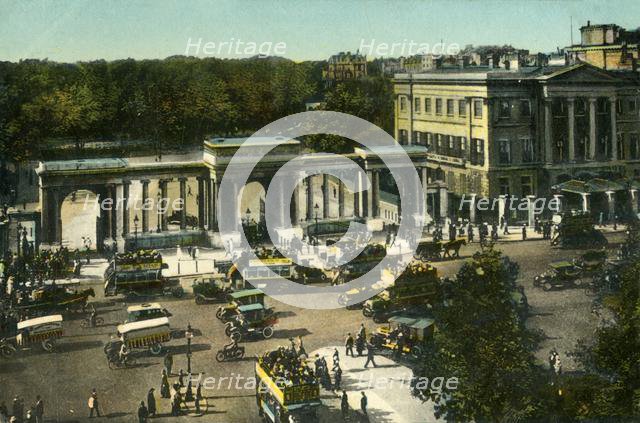 Hyde Park Corner, London, c1910. Creator: Unknown.