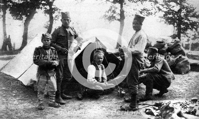 Serbian soldiers camping, First World War, 1914. Artist: Unknown