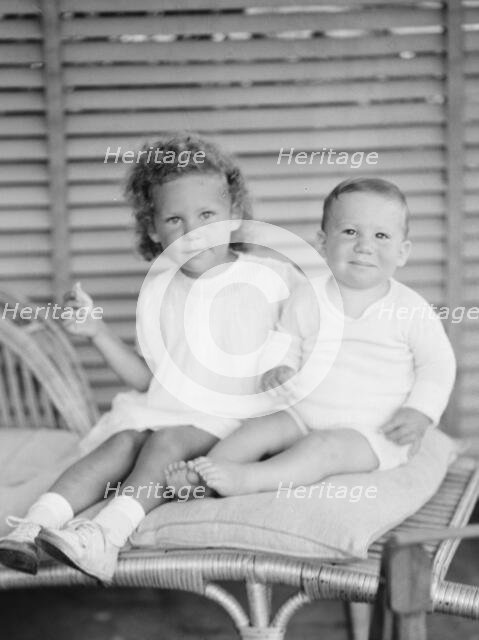 Children of Mrs. Carl Muschenheim, portrait photograph, 1933 Aug. Creator: Arnold Genthe.