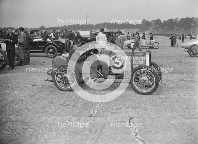 Bugatti of JR Jeffery, winner of a race at a Surbiton Motor Club meeting, Brooklands, Surrey, 1928. Artist: Bill Brunell.