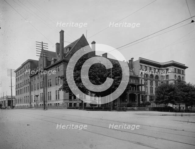 Hotel Vancouver, Vancouver, B.C., between 1900 and 1905. Creator: Unknown.