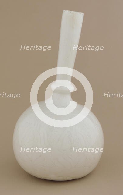 Bottle, Safavid period, 17th-18th century. Creator: Unknown.