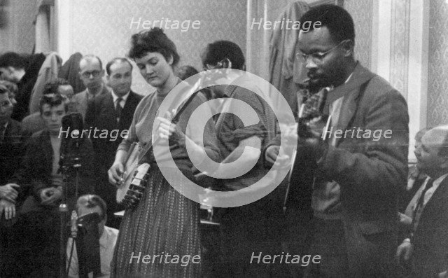 Peggy Seeger and Fitzroy Coleman, London, late 1950s-early 1960s. Artist: Eddis Thomas