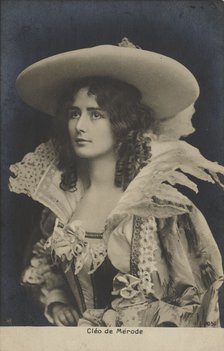 Cléo de Mérode, c. 1902.