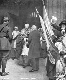 'Les fetes de la victoire en Belgique; sous le porche de la Basilique de Malines, le..., 1919. Creator: H Manuel.