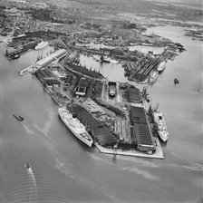 Southampton Docks from the south, Hampshire, 1950. Artist: Aerofilms.