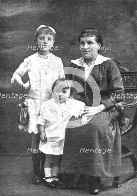 ' "La Guerre a L'Allemande"; Trois victimes des "heros de l'air" allemands: Marcelle et..., 1918. Creator: Unknown.