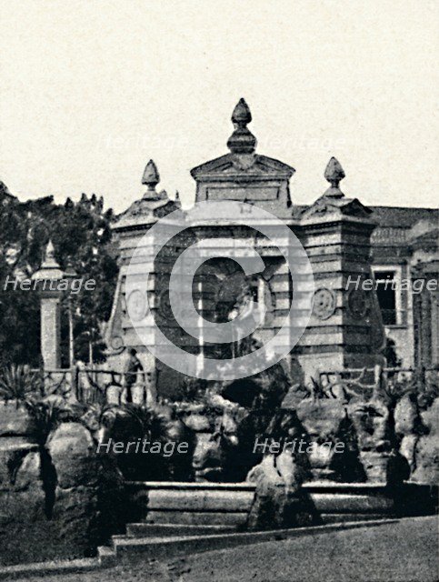 'Fonte no Jardim do Palacio', 1895. Artist: Paulo Kowalsky.