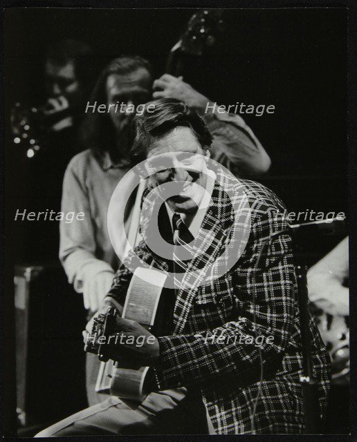 Tal Farlow (guitar) and Peter Ind (double bass), Wallingford, Oxfordshire, 1981. Artist: Denis Williams