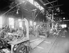 Machine shop, Merchants' Despatch Transportation Co. [Company], between 1900 and 1905. Creator: Unknown.