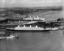 The RMS 'Olympic' in White Star dock 44, Southampton, Hampshire, 1933. Artist: Aerofilms.