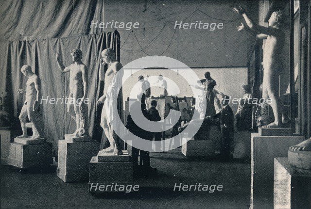 'The Glasgow School of Art, The Antique Room', c1900. Artist: Unknown.