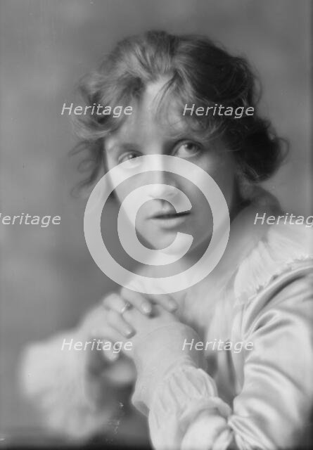 Collinge, Patricia, Miss, portrait photograph, 1915 Jan. 11. Creator: Arnold Genthe.