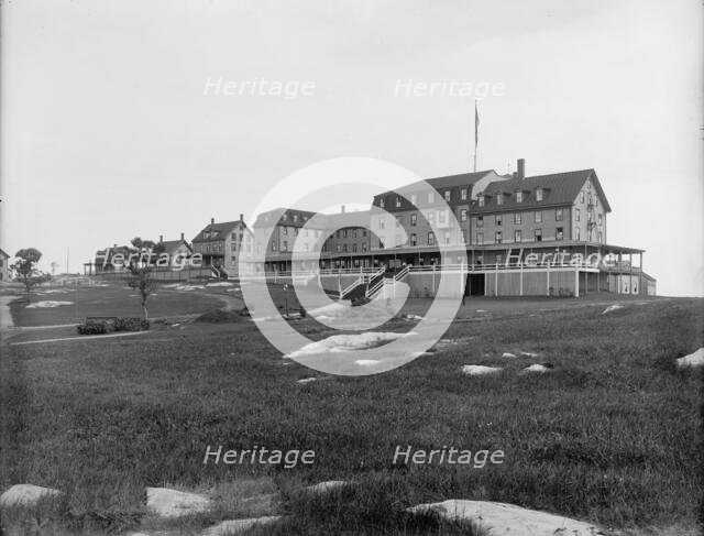 Oceanic Hotel and cottages, Star Island, Isles of Shoals, N.H., between 1900 and 1906. Creator: Unknown.