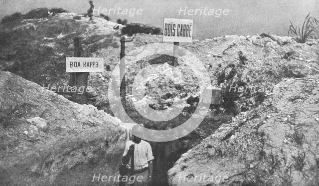 'Une tranchee Russe sur le front de Champagne', 1916. Creator: Unknown.