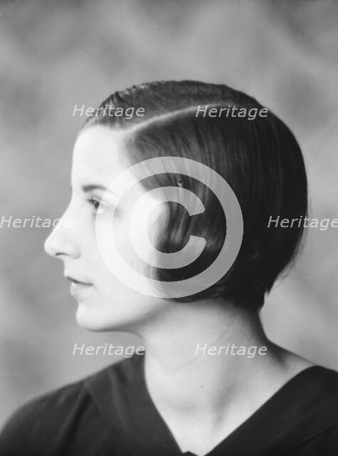 Rickard, Willa, Miss, portrait photograph, 1930 Mar. 2. Creator: Arnold Genthe.