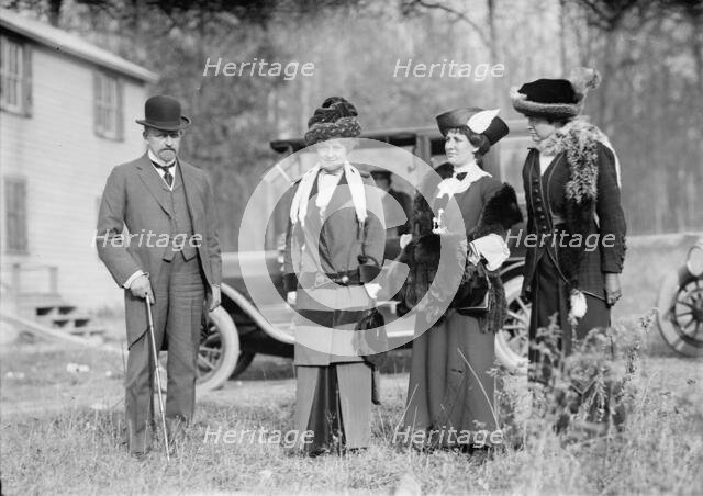 Edgewood Hunt - George H. Chase; Mrs. Chase; Mrs. Tuckerman; Mrs. R.H. Chapman, 1912. Creator: Harris & Ewing.