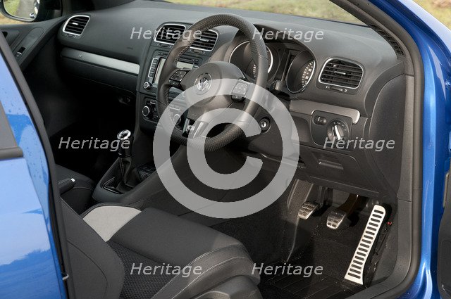 2011 Vokswagen Golf R Tsi Artist: Unknown.