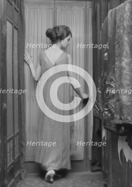 King, G., Miss, portrait photograph, 1915 Apr. 24. Creator: Arnold Genthe.