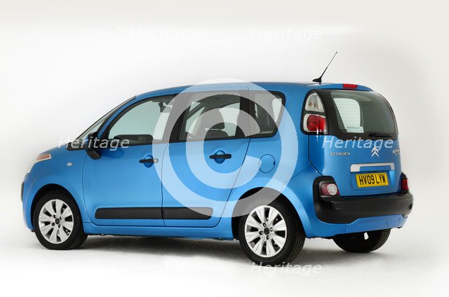 2009 Citroen C3 Picasso Artist: Unknown.
