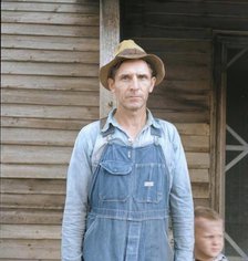 Tobacco sharecropper, Person County, North Carolina, 1939. Creator: Dorothea Lange.