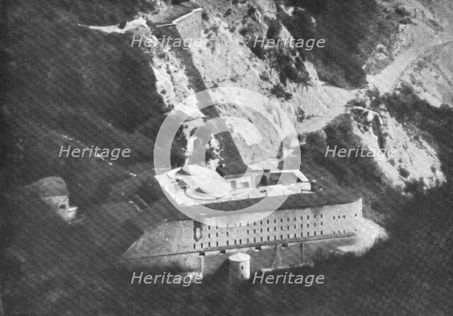 ''Le Fort de Malborghetto avant le bombardement.', 1916. Creator: Unknown.