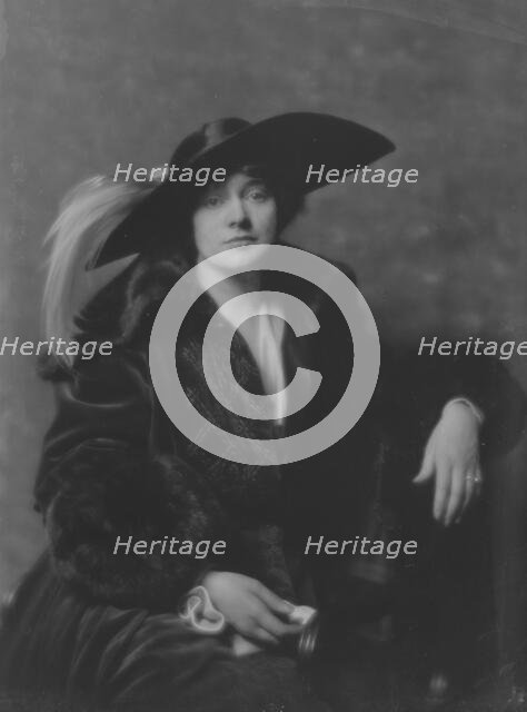 Rambeau, Marjorie, Miss, portrait photograph, 1916. Creator: Arnold Genthe.