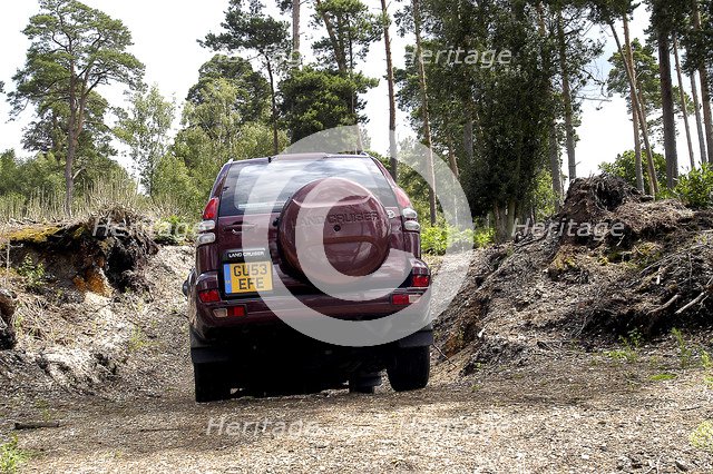 2003 Toyota Landcruiser. Artist: Unknown.