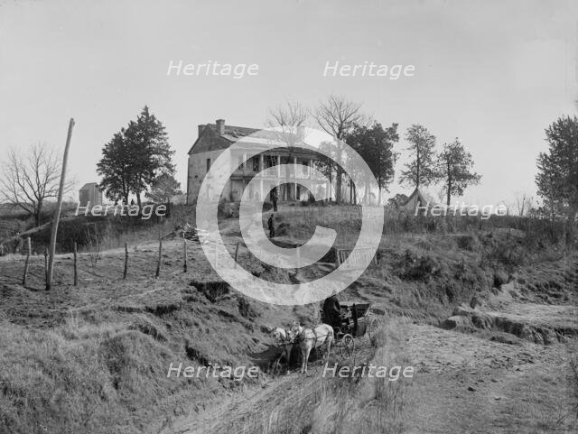 Pemberton's Headquarters, Vicksburg, Miss., between 1880 and 1901. Creator: Unknown.