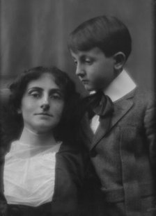 Meloney, Mrs., and son, portrait photograph, 1912 or 1913. Creator: Arnold Genthe.