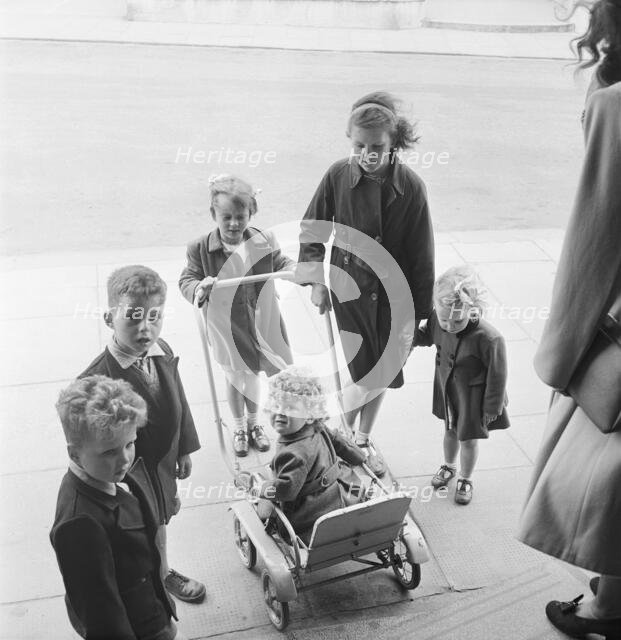 Bridlington, East Riding of Yorkshire, 18/06/1949. Creator: John Laing plc.