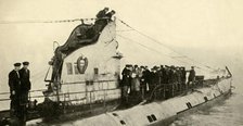 A German submarine surrenders to the British, First World War, 1918, (c1920). Creator: Unknown.