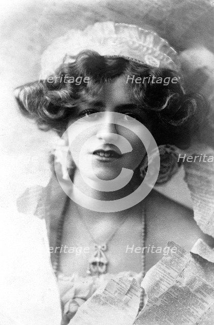 Gabrielle Ray (1883-1973), English actress, 1900s.Artist: W&D Downey