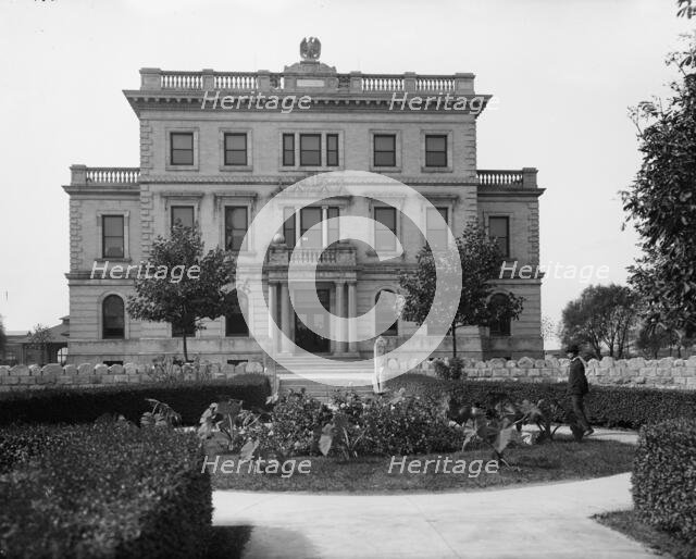 Commandant's office, League Island Navy Yard, Philadelphia, Pa., c1908. Creator: Unknown.