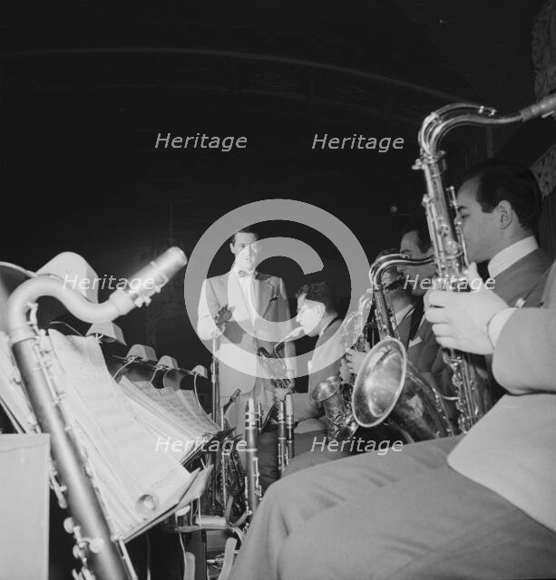 Portrait of Ray McKinley, (Robert) Dean Kincaide, Bill Ainsworth, Ray Beller, and Peanuts...N.Y., 19 Creator: William Paul Gottlieb.