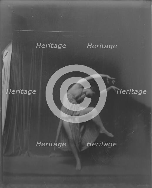 Isadora Duncan dancers, between 1915 and 1923. Creator: Arnold Genthe.