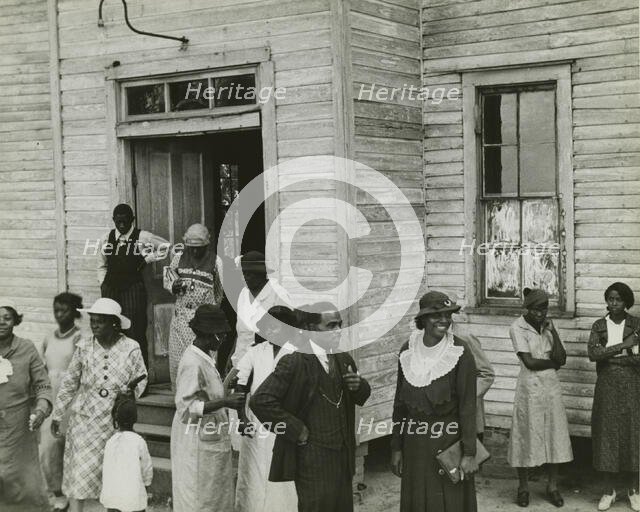 Sunday in Little Rock, Ark., 1935. Creators: Farm Security Administration, Ben Shahn.