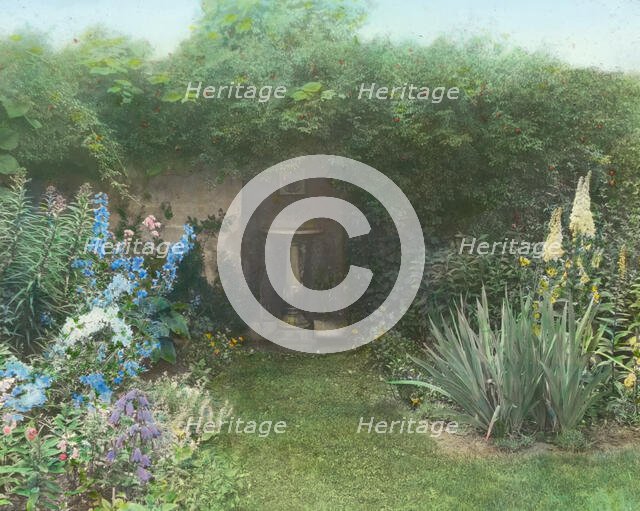 "Gray Gardens," Robert Carmer Hill house, Lily Pond Lane, East Hampton, New York, c1916. Creator: Frances Benjamin Johnston.