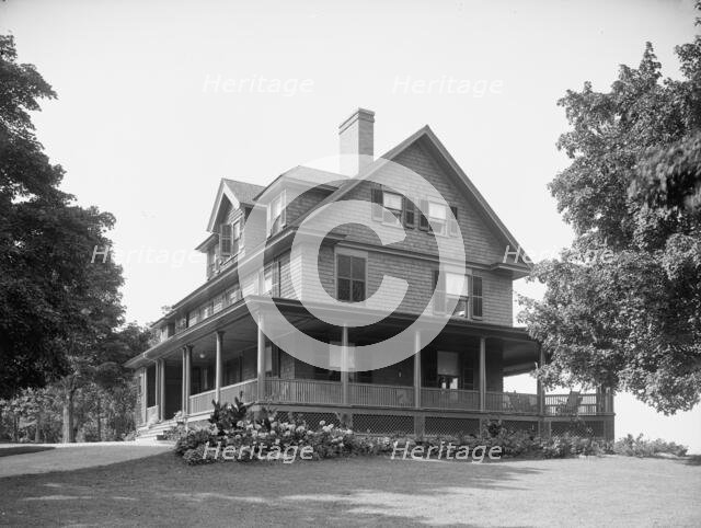 One of the cottages, Hotel Champlain, N.Y., between 1900 and 1910. Creator: Unknown.