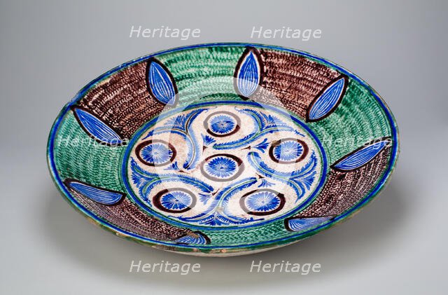 Large shallow dish, 18th/19th century. Creator: Unknown.