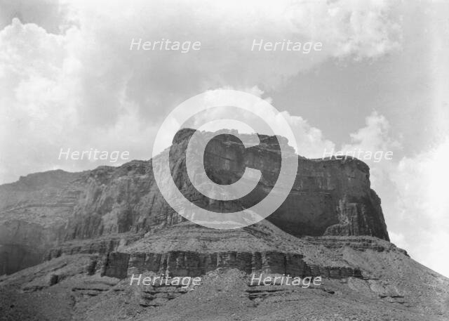 Acoma, New Mexico area views, between 1899 and 1928. Creator: Arnold Genthe.