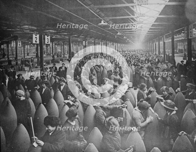 Women in shell factory, Eng. [i.e. England], between c1915 and c1920. Creator: Bain News Service.