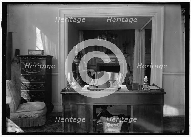 Monticello - study, between 1914 and 1918. Creator: Harris & Ewing.