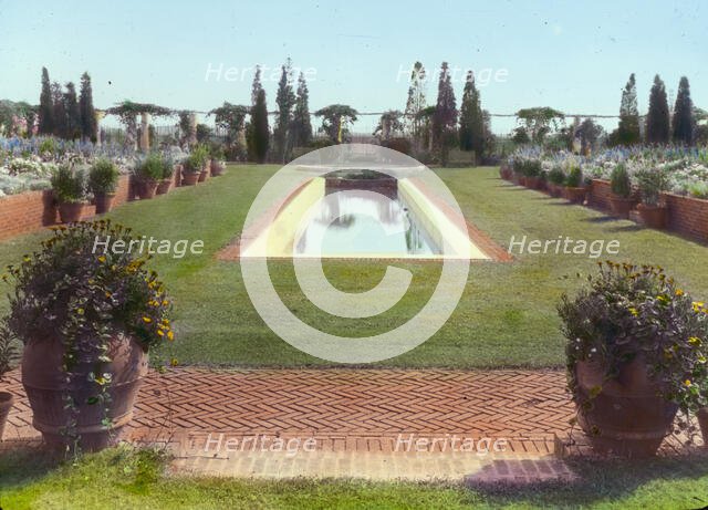 George Warrington Curtis house, Southampton, New York, 1914 or 1915. Creator: Frances Benjamin Johnston.