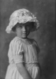 Newberry, Barbara, portrait photograph, 1915 June 22. Creator: Arnold Genthe.