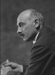 Esberg, Mr., or Mr. Melton, portrait photograph, 1915 Jan. Creator: Arnold Genthe.